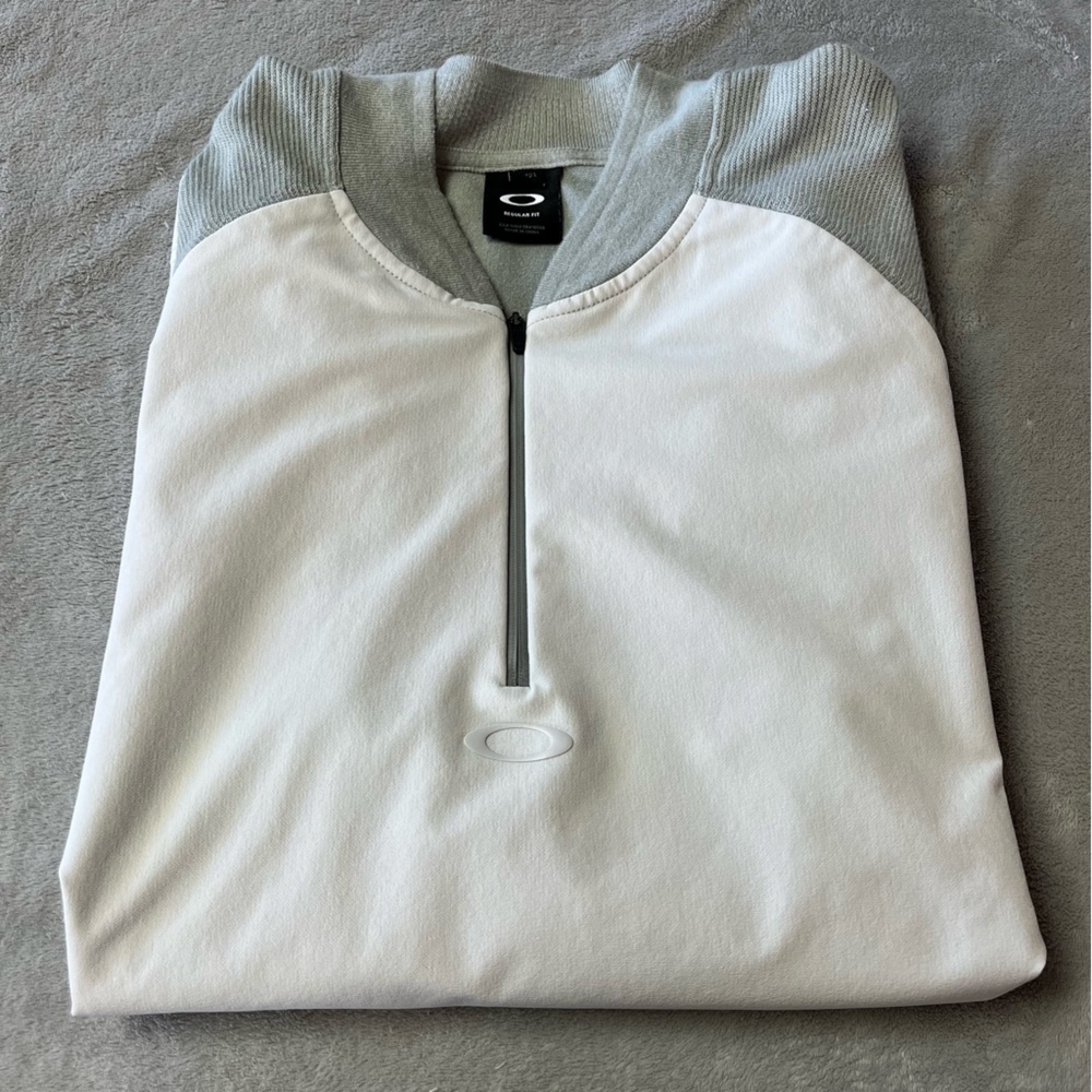 NWOT Oakley Grey 1/4 Zip Pullover Sweater